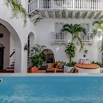 Bololá Hotel