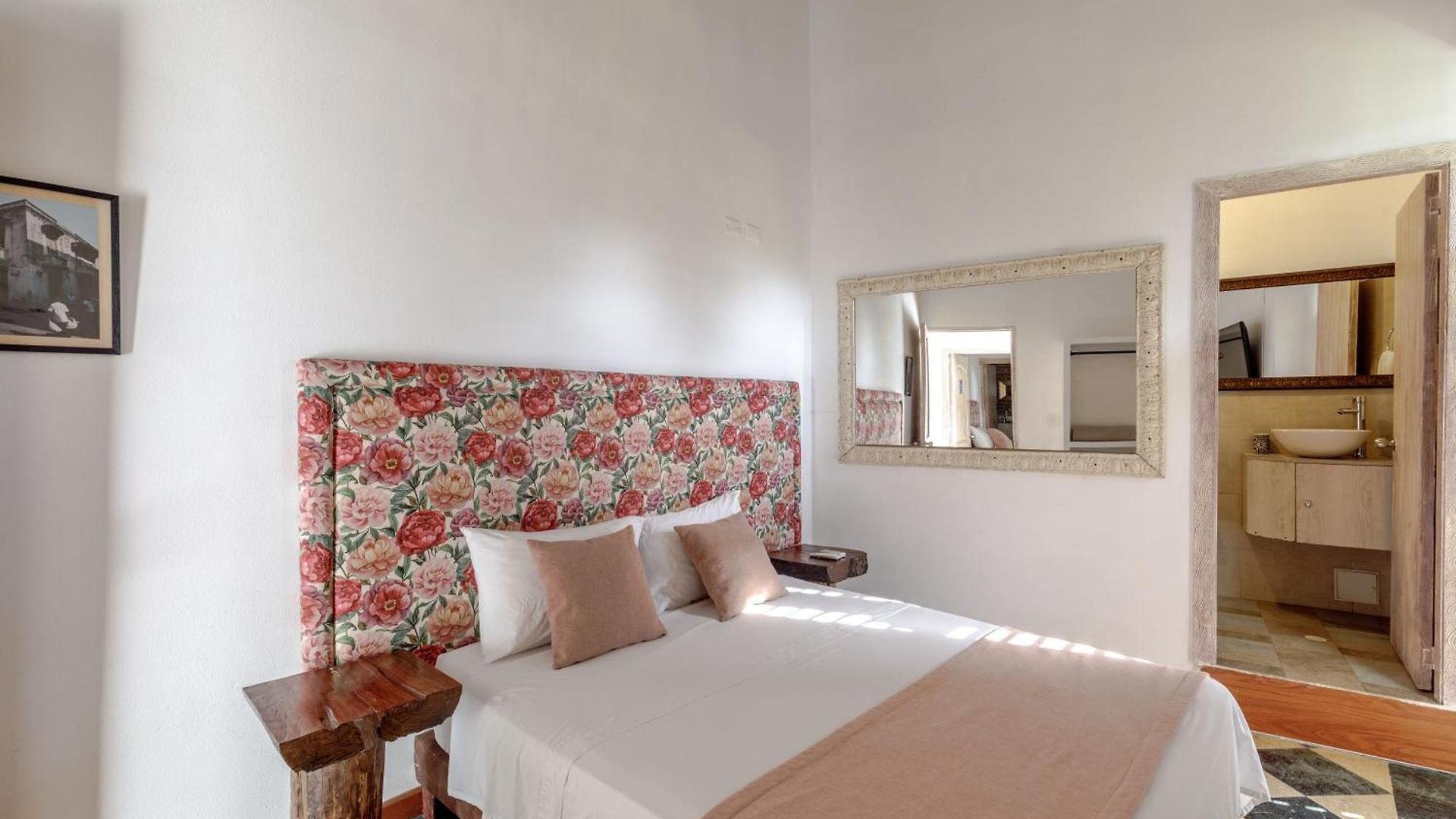 Bololá Hotel