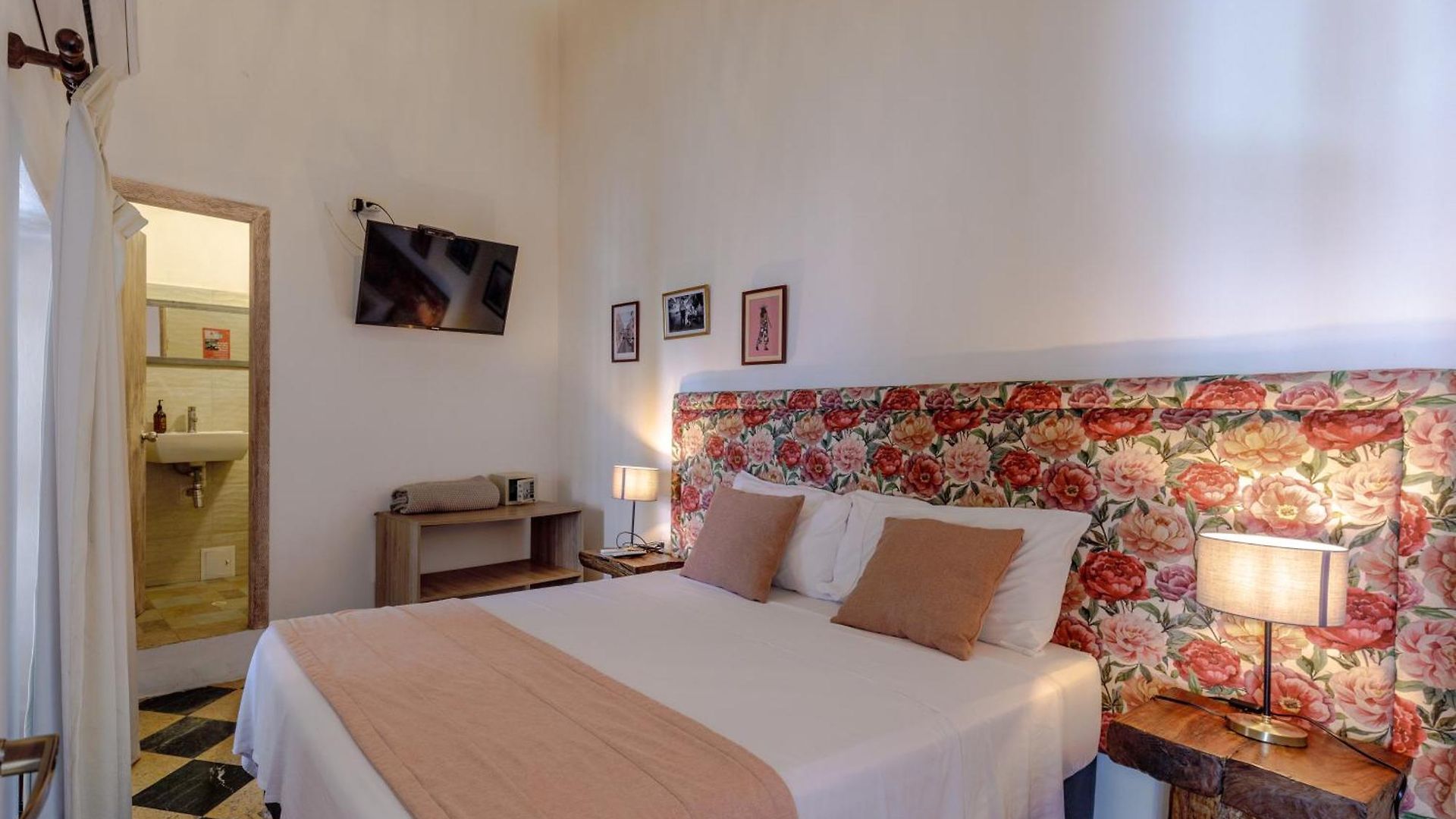 Hotel Bololá